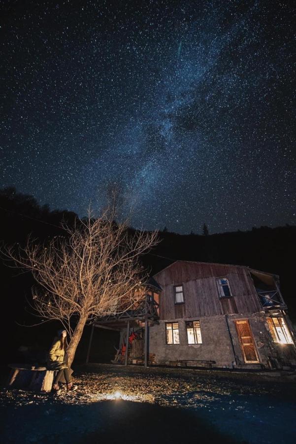 Korsha Guesthouse Roshka Exterior photo